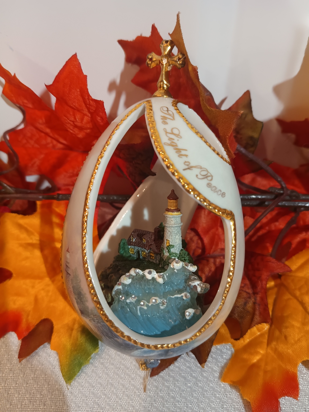 Thomas Kinkade Light Of Peace Porcelain Egg Ornament